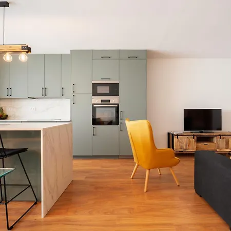 Apartmán Sophisticated Modern Flat - Ace Location *