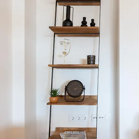 Apartmán Sophisticated Modern Flat - Ace Location