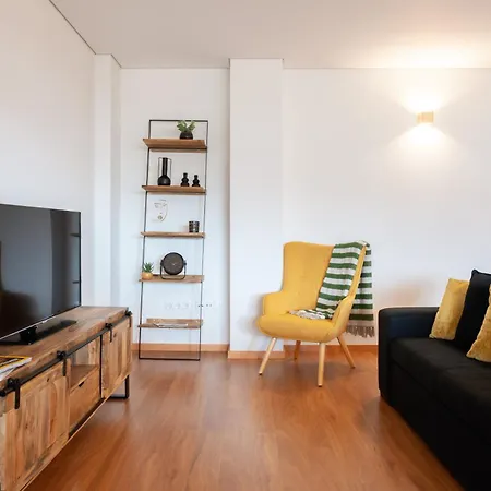 Apartment Sophisticated Modern Flat - Ace Location